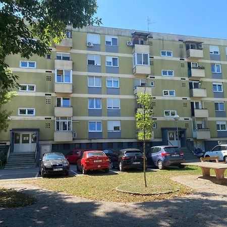 Astoria Lägenhet Varaždin Exteriör bild